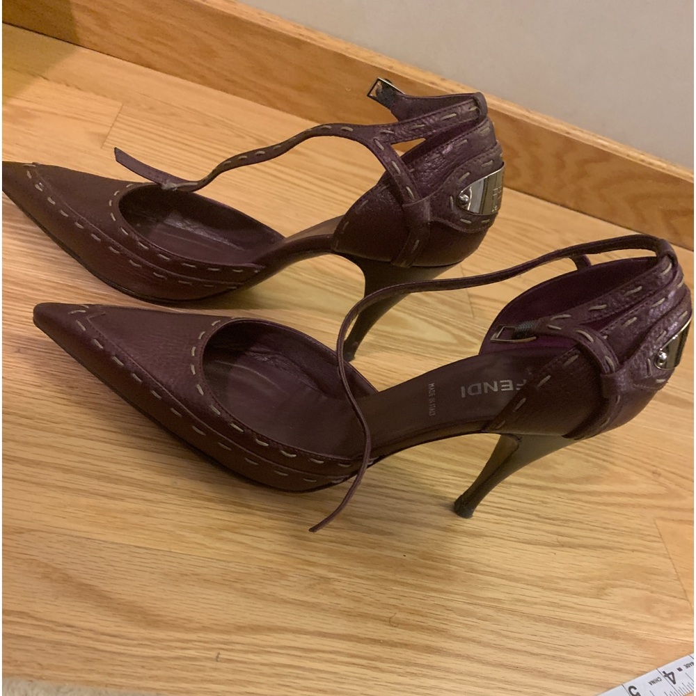 Fendi gold logo heels with box